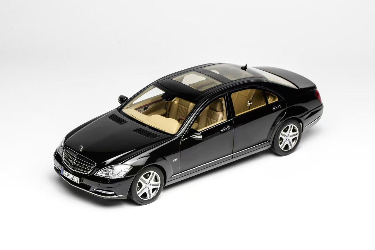 1/43 Mercedes-Benz S-Klasse W222 1/43 Mercedes-Benz 特注 S-class