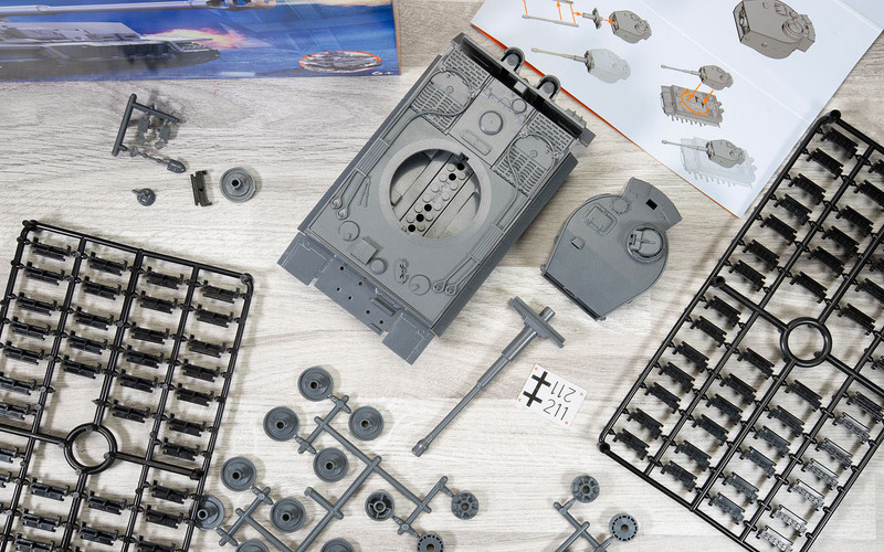 ポップ Skill 1 Model Kit Tiger I Tank 