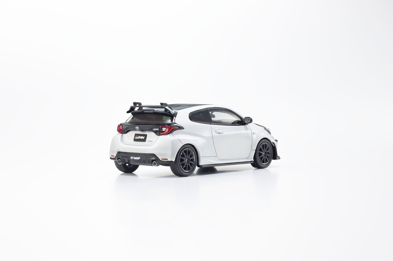 Miniature Kyosho KSR43127GR Toyota GRMN Yaris Circuit Package - Gris - 1/43 - Neuf