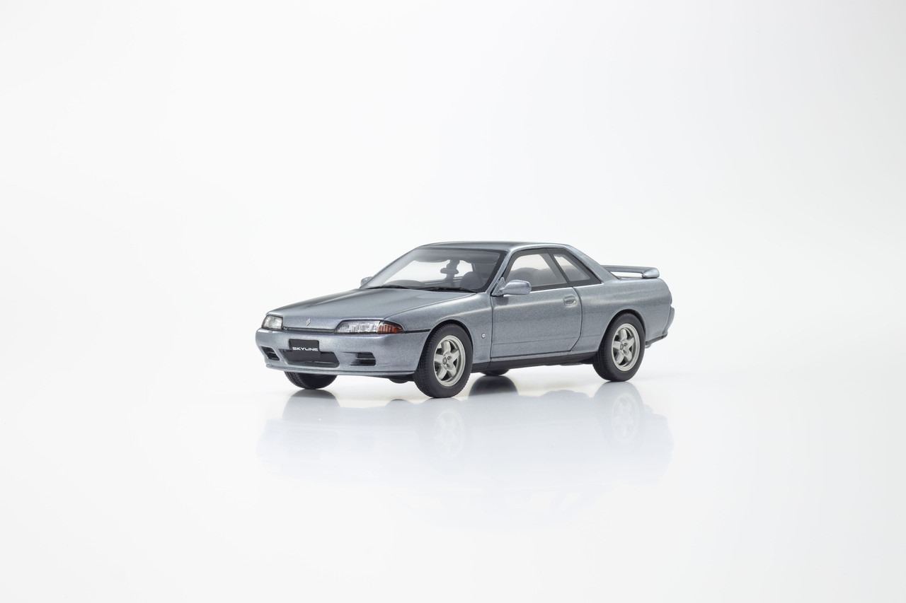 スカイライン GTR(R-32)1/43SCALE 1/43 京商 03225C 日産 スカイライン GT-R (BNR32) カルソニック