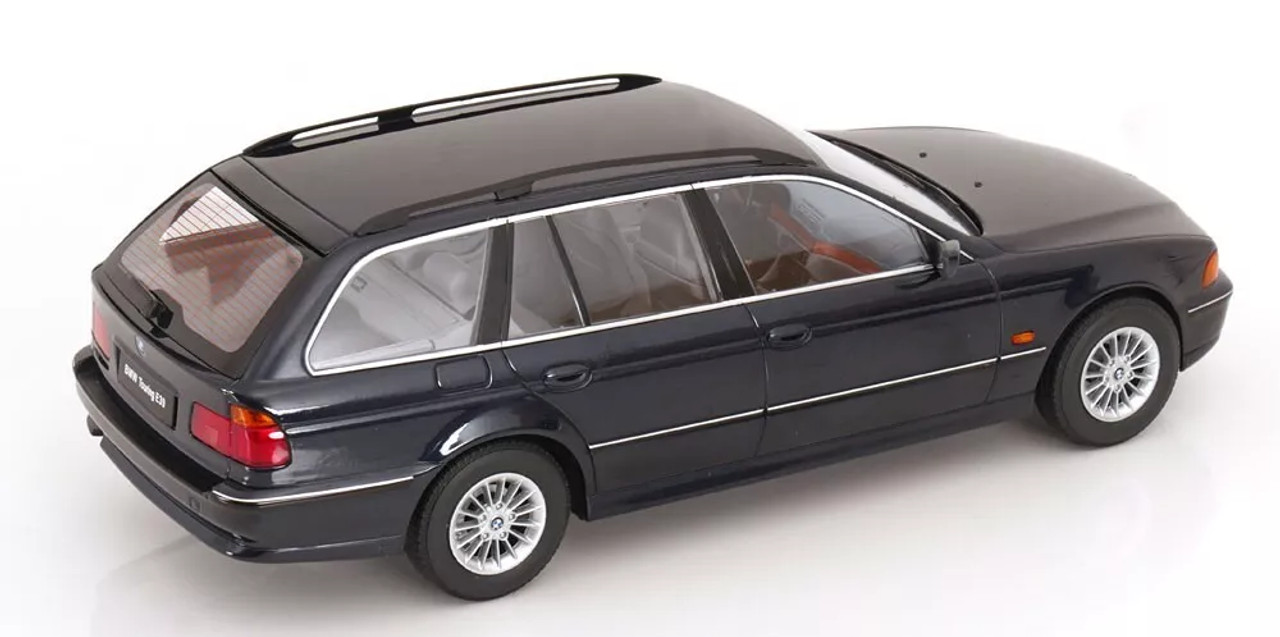 1/18 Triple9 1998 BMW 5 Series Touring (E39) (Orient Blue