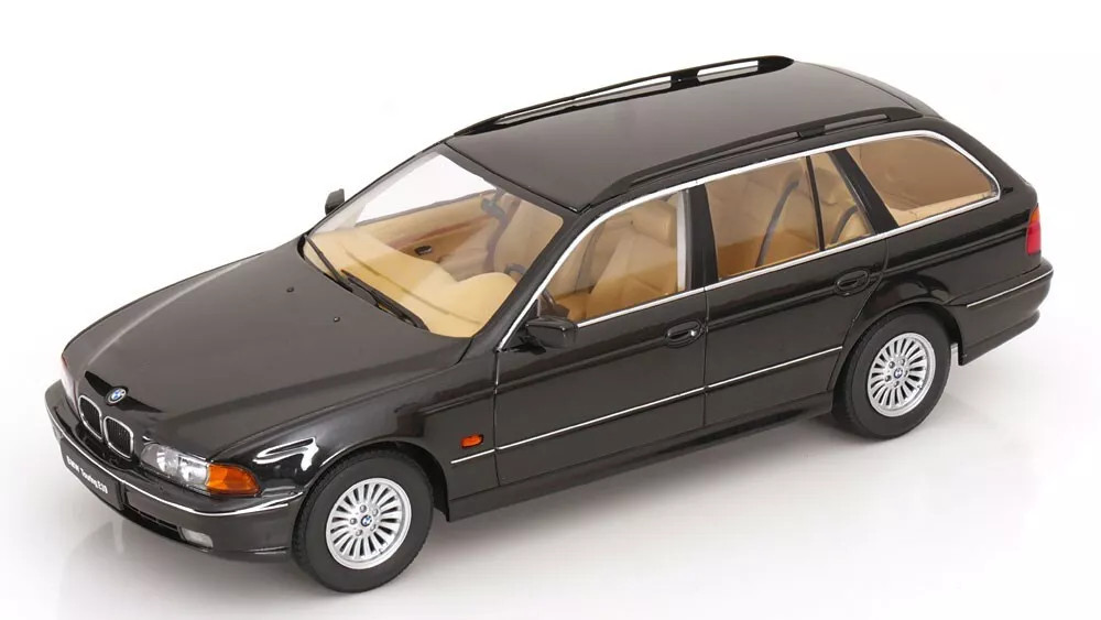 1/18 Triple9 1998 BMW 5 Series Touring (E39) (Space Black Metallic