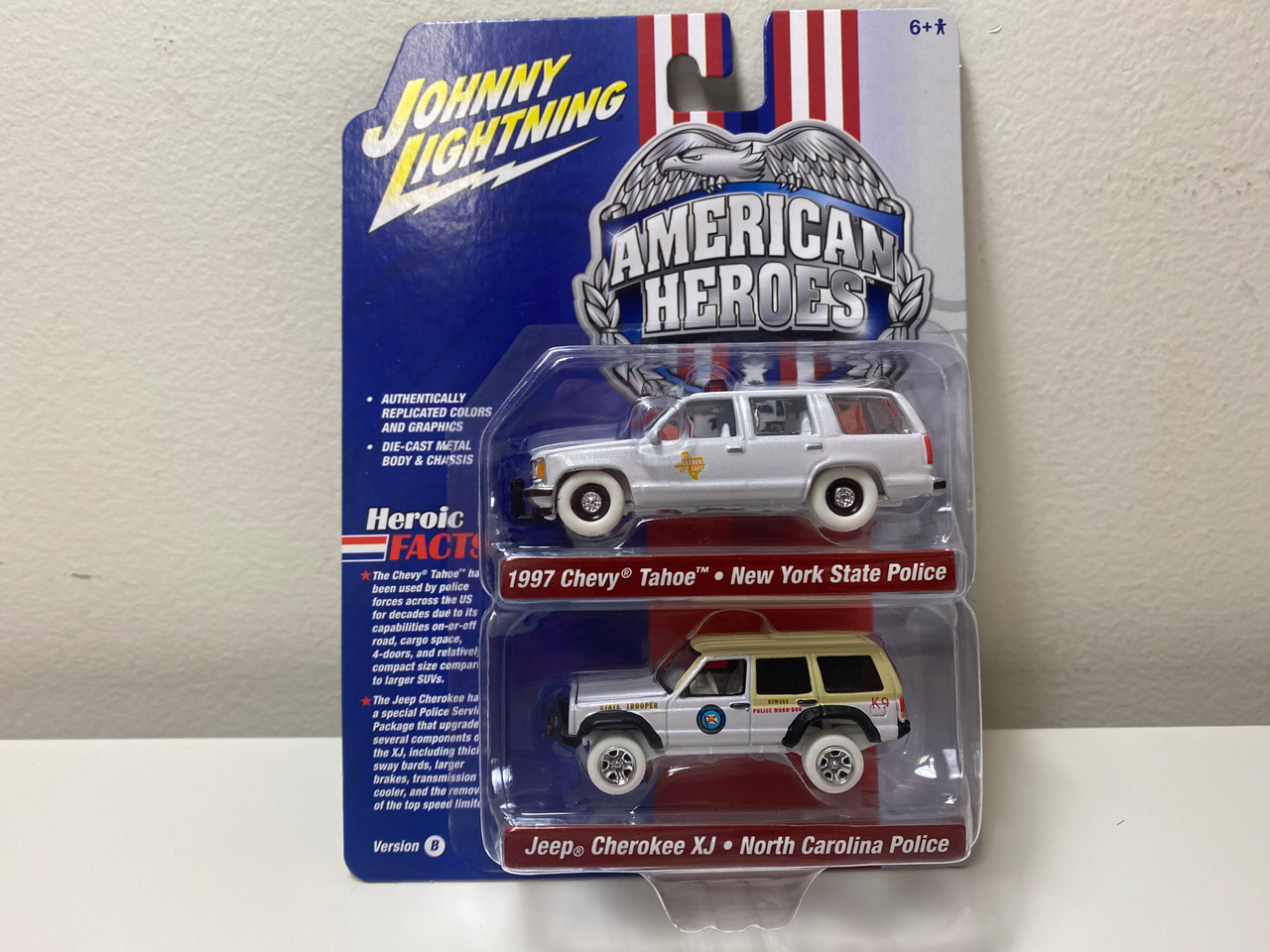 CHASE CAR 1/64 Johnny Lightning American Heroes 1997 Chevrolet