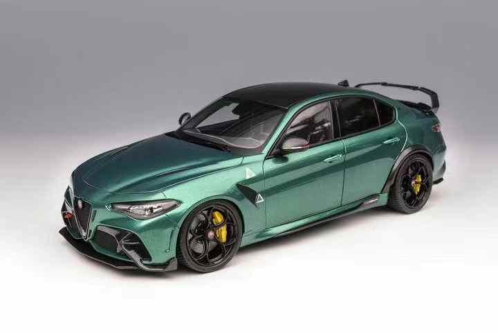 1/18 Motorhelix Alfa Romeo Giulia GTAm (Montreal Green) Diecast