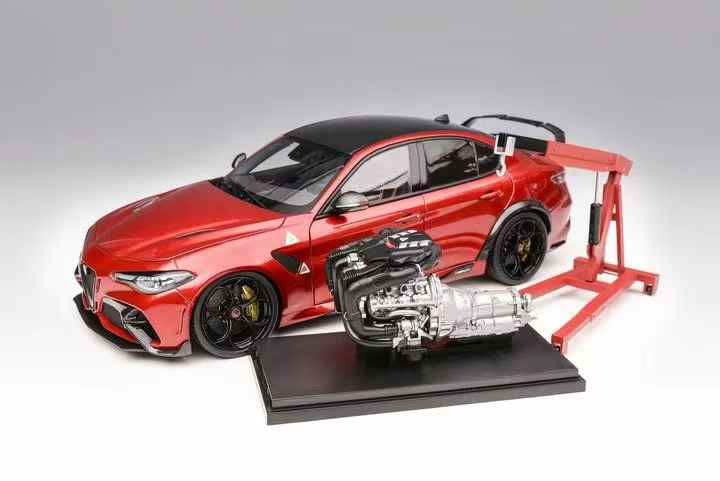 1/18 Motorhelix Alfa Romeo Giulia GTAm (Rosso GTA Red) Diecast Car