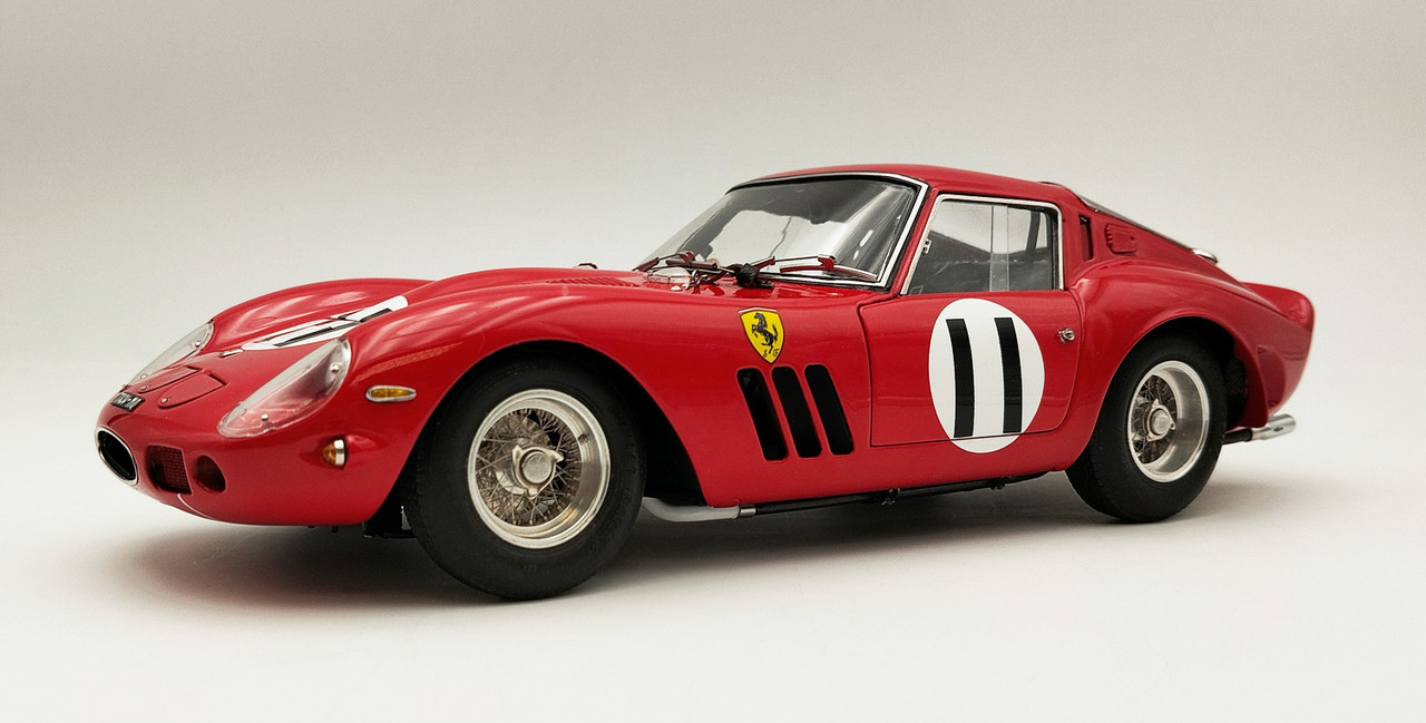 1/18 CMC 1962 Ferrari 250 GTO RHD #11 2nd 1000km Paris Maranello