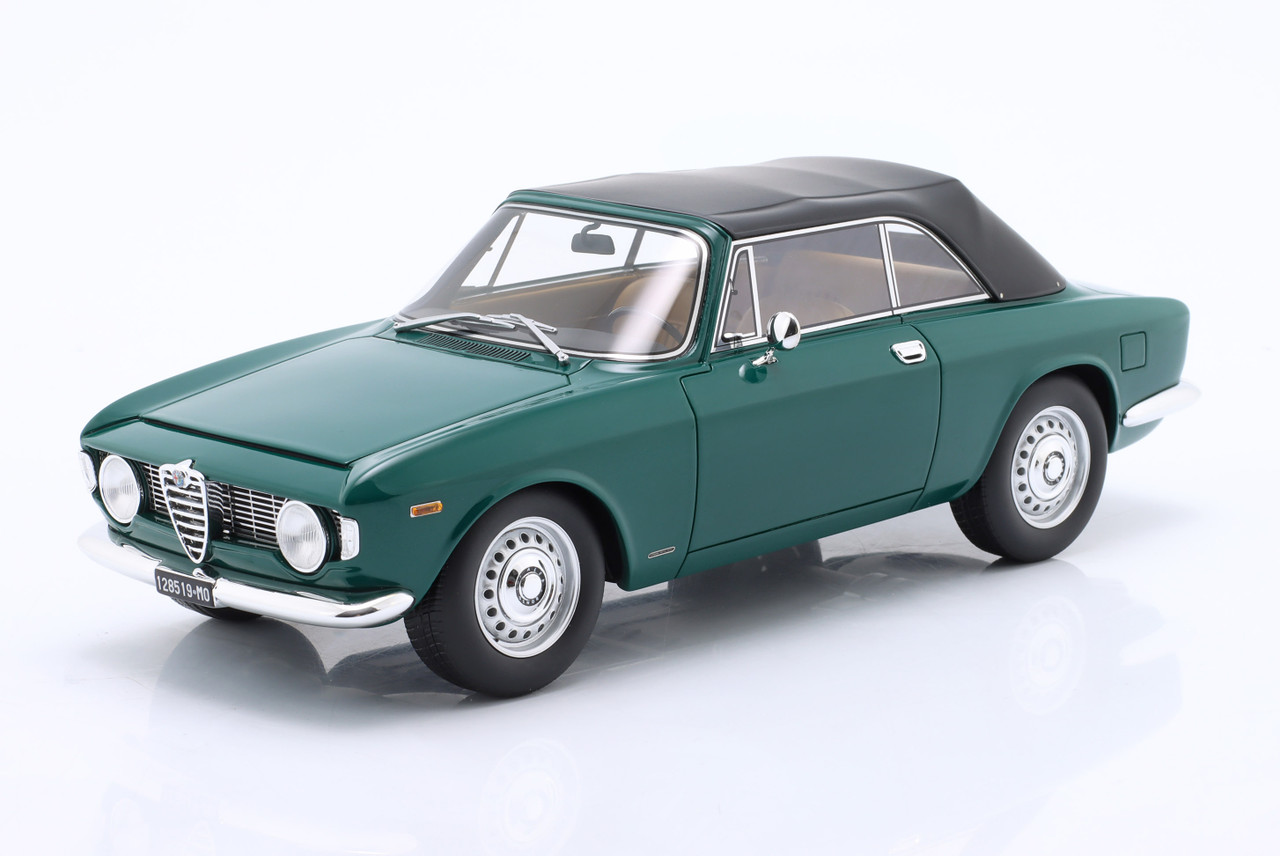 1/18 Mitica 1964 Alfa Romeo Giulia 1600 GTC Cabriolet Closed