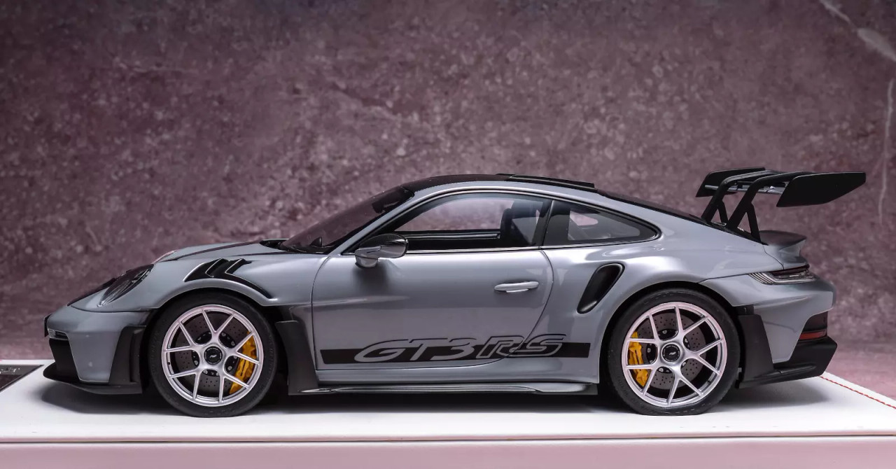 【y】 1/18 Ivy Merit Porsche 911 992 GT3 RS Weissach Package