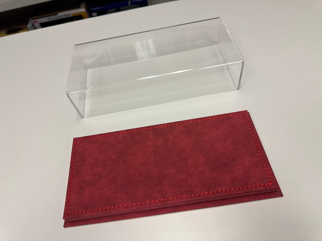 1/64 Red Leather Base Acrylic Cover Model Car Display Case
