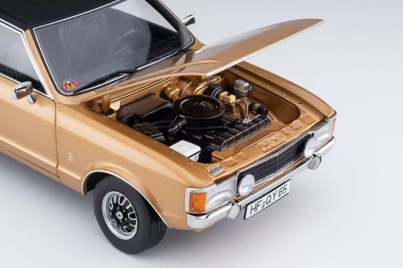 1/18 Touring 1975 Ford Granada Consul Coupe Series 2 (Gold