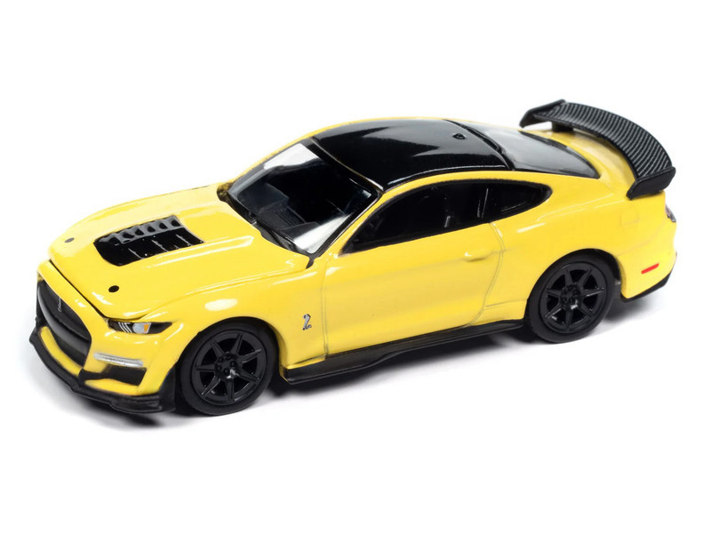 1/64 Auto World 2021 Ford Mustang Shelby GT500 Carbon Fiber Track