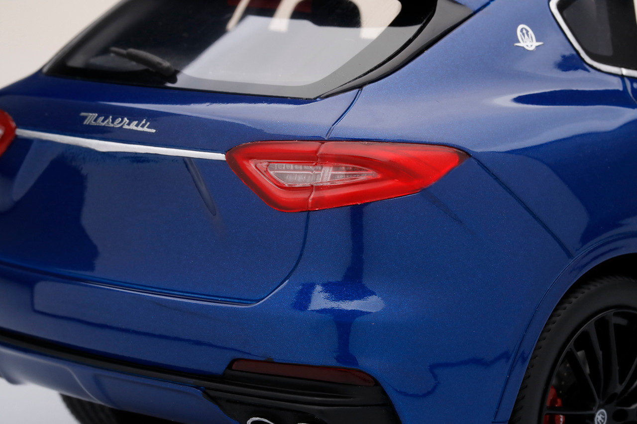1/18 Top Speed Maserati Levante Trofeo Blu Emozione Resin