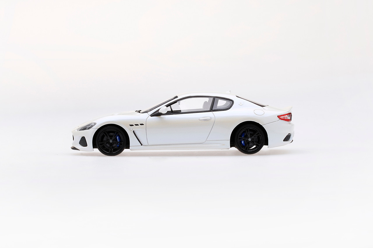 1/43 TSM Maserati GranTurismo MC 2018 Bianco Birdcage Resin Car Model