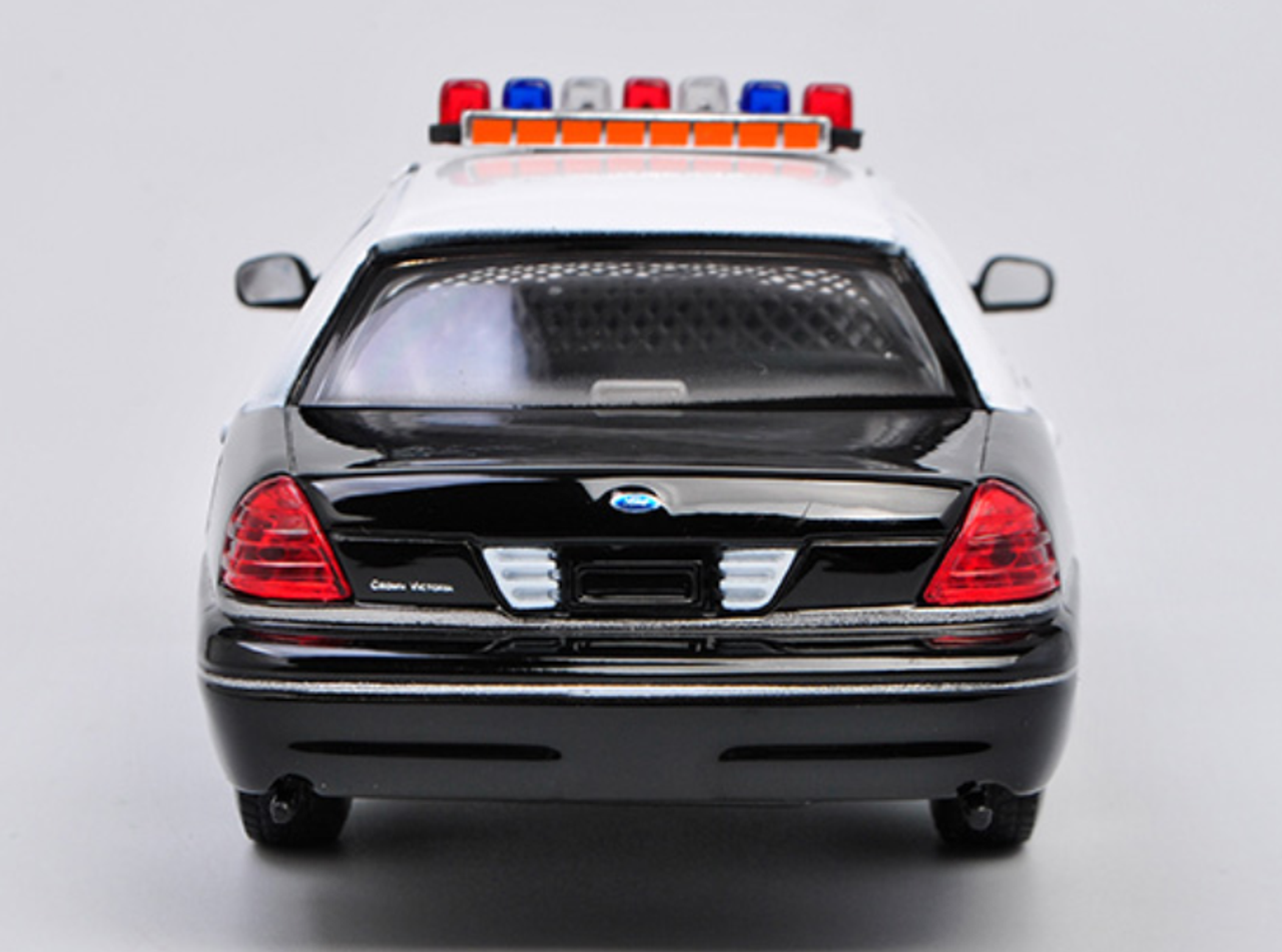 1/24 Welly Ford Crown Victoria US Police Car Diecast Car Model