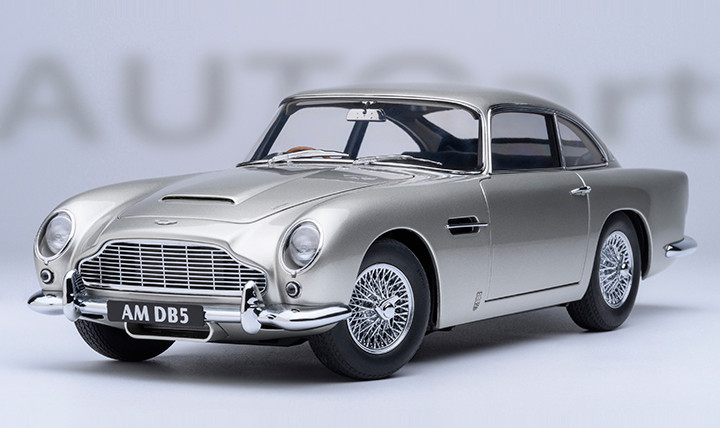 AUTOart 1/18 アストンマーチン DB5 1/18 AUTOart Aston Martin DB5 (Birch Silver) Car Model