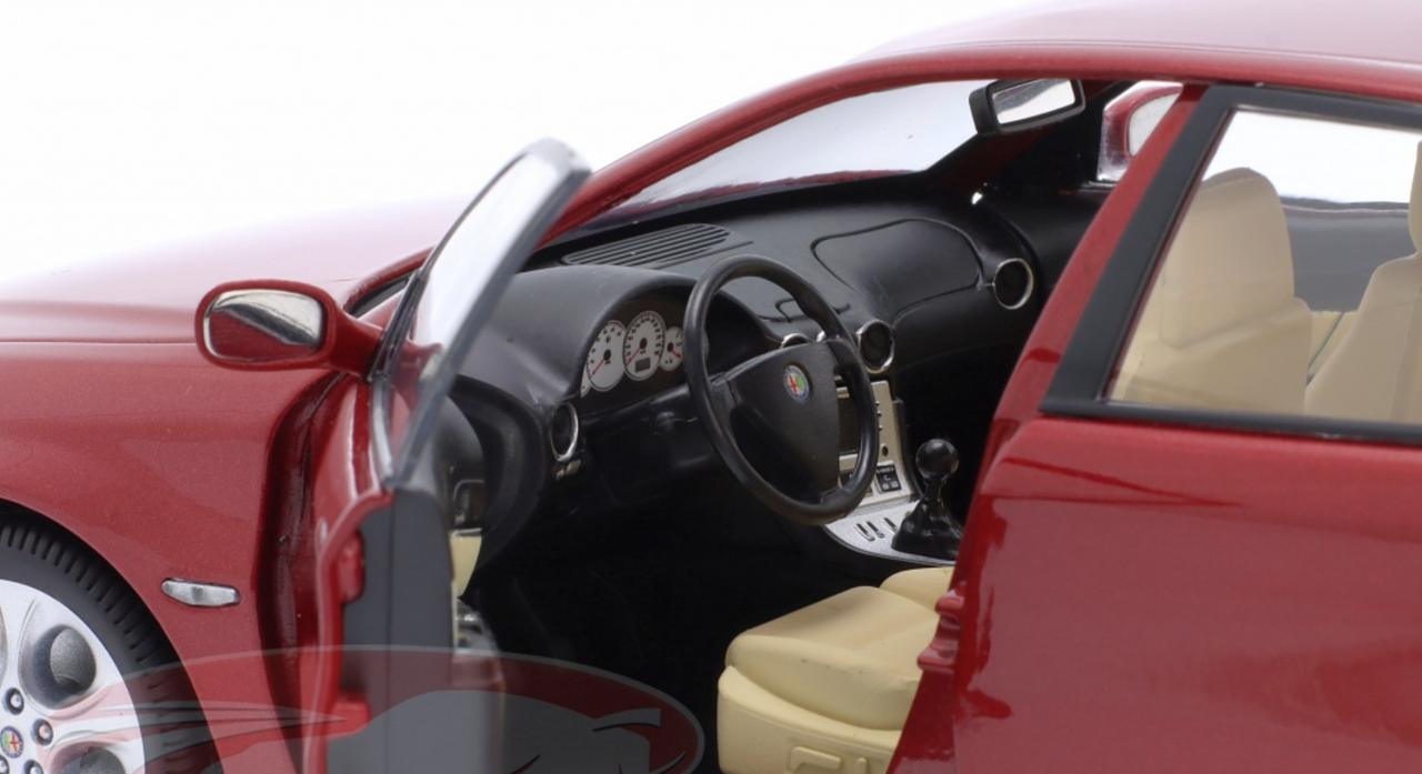 L'Alfa Romeo 166 Super 3.0 fra le prossime novità di Cult Models