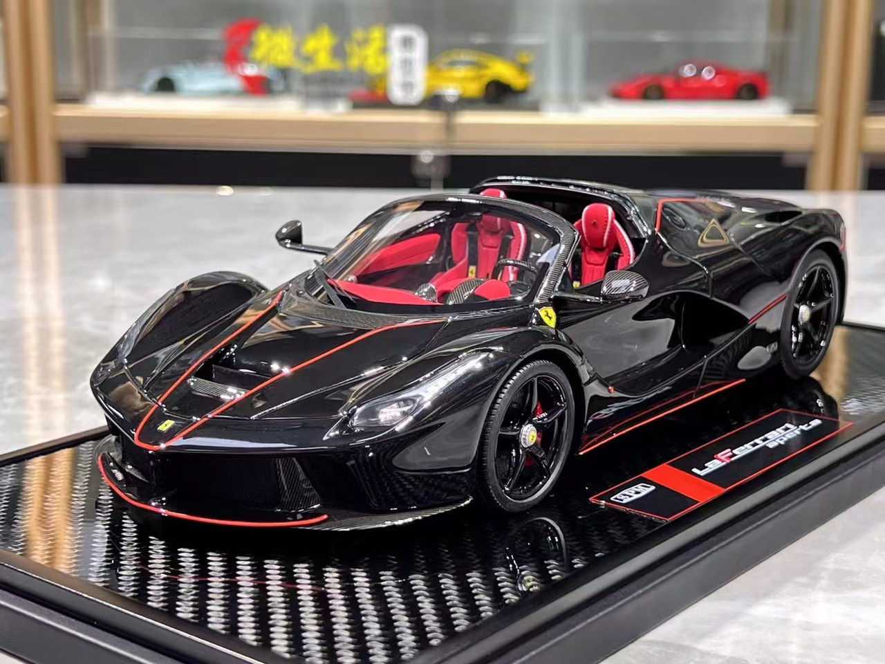 1/18 SPM Ferrari LaFerrari Aperta (Black) Car Model - LIVECARMODEL.com
