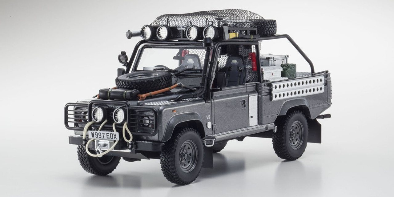 1/18 Kyosho Land Rover Defender Tomb Raider Movie Edition (Corris Grey) Resin Car Model