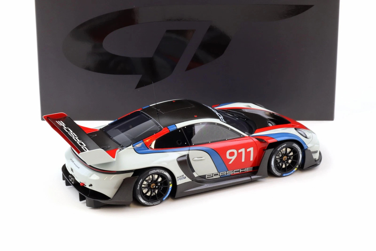 1/18 GT Spirit 2023 Porsche 911 (992) GT3 R Rennsport (White) Car Model