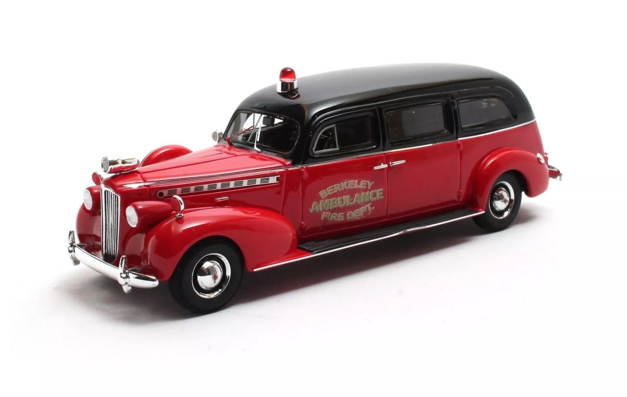 1/43 Matrix 1940 Henney-Packard Fire Department Ambulance Car