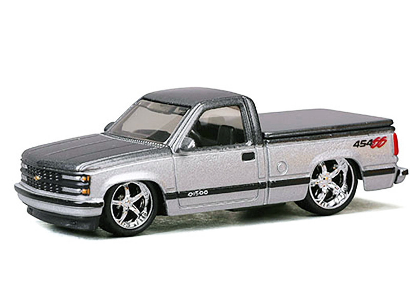 1/64 Maisto 1992 Chevrolet 454 SS Custom (Two Tone Silver Grey