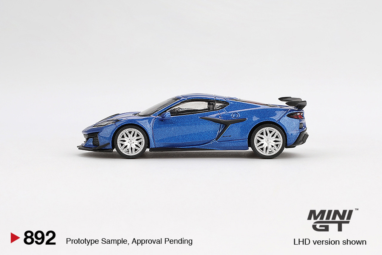 1/64 Mini GT 2023 Chevrolet Corvette C8 Z06 (Elkhart Lake
