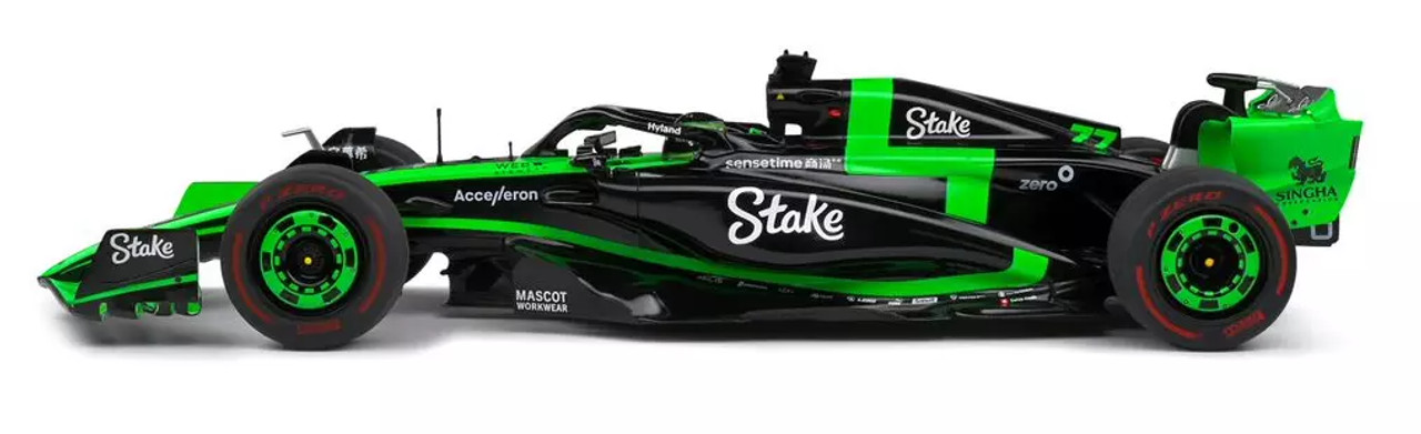 n 様 1/18 Solido 2024 Formula 1 Kick Sauber F1 Team C44 #77