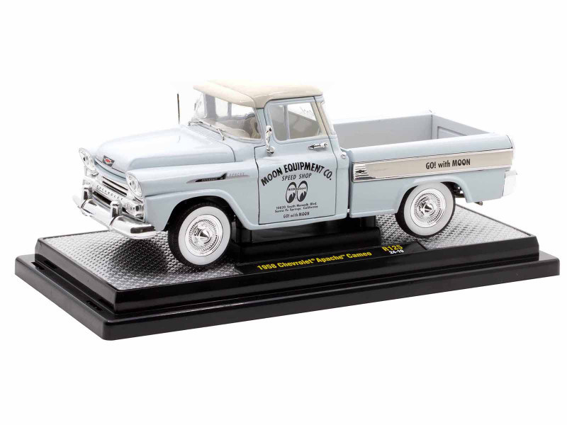 1/24 M2 Machines 1958 Chevrolet Apache Cameo Light Blue with