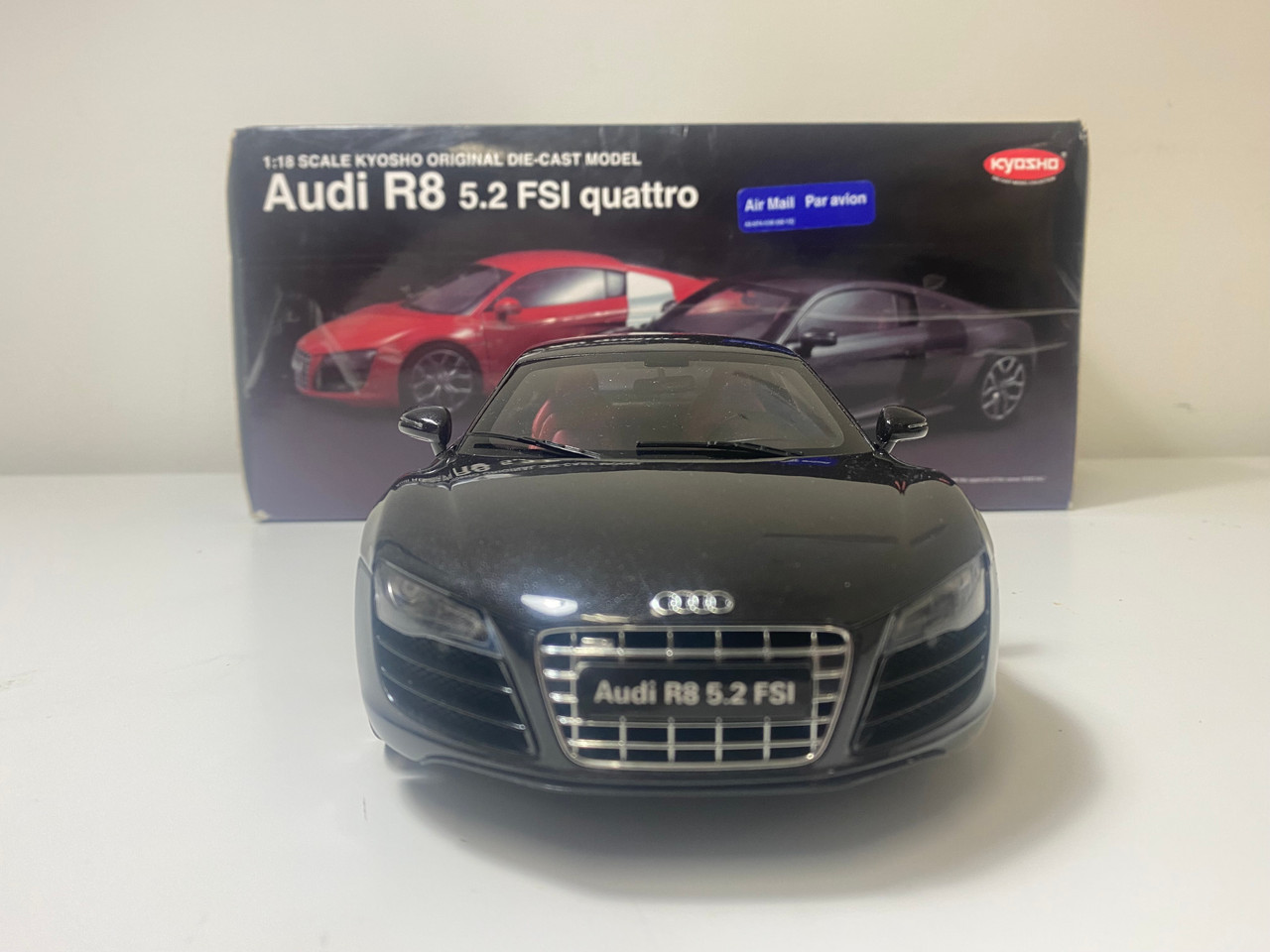 DEFECT 1/18 Kyosho Audi R8 5.2 FSI (Dark Grey) Diecast Car Model