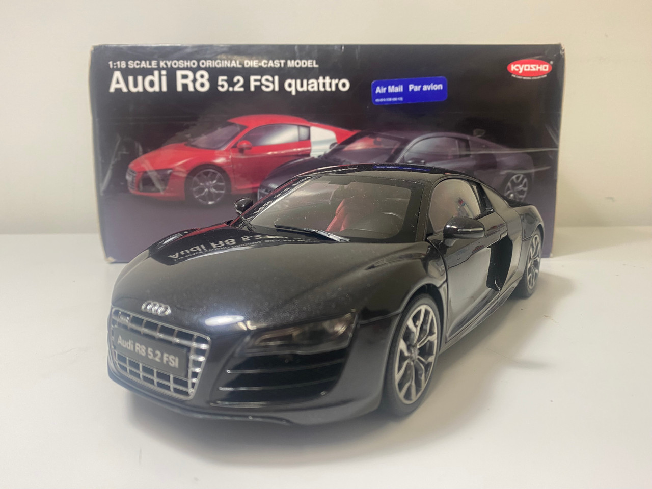 DEFECT 1/18 Kyosho Audi R8 5.2 FSI (Dark Grey) Diecast Car Model