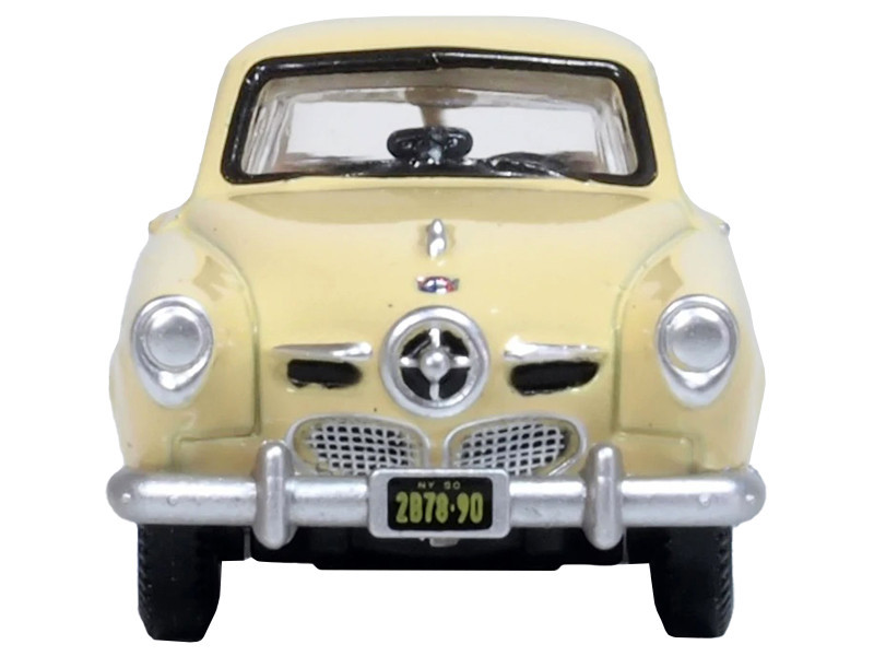 1950 Studebaker Champion Starlight Coupe Tulip Cream 1/87 (HO