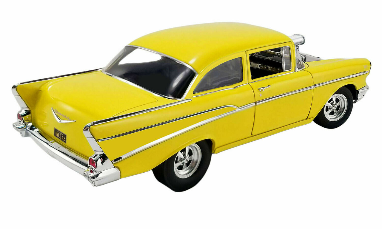 1957 BEL AIR ダイキャストモデル イエロー 1/18 1/18 ACME 1957 Chevrolet Bel Air Belair Hollywood Knights (Yellow