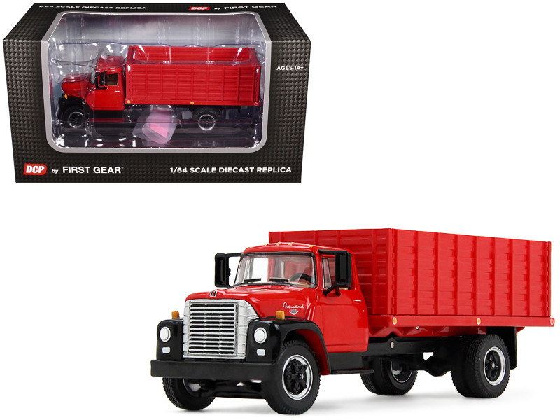 1/64 First Gear 1970s International Loadstar Grain Truck