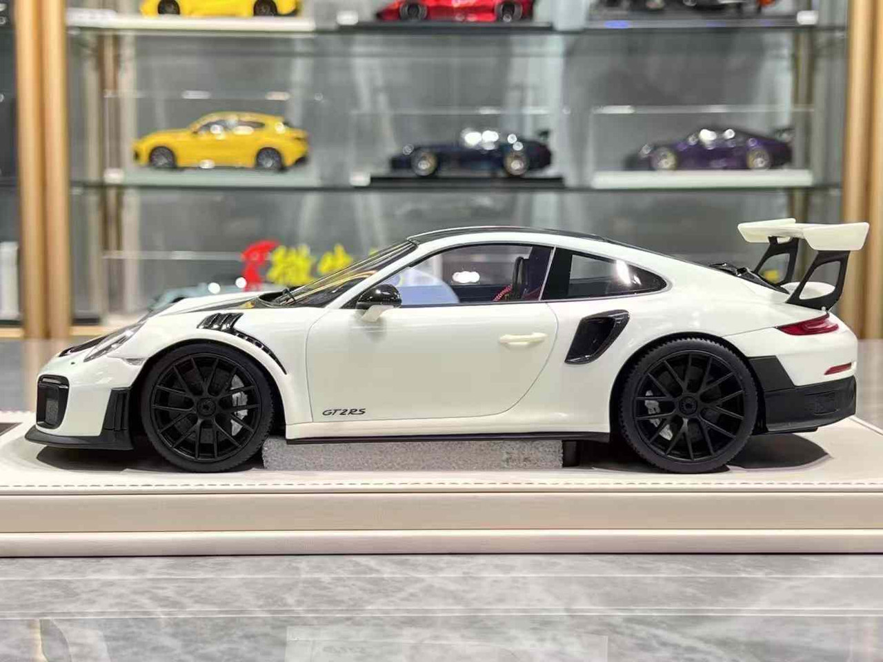 a_un-deux_t様 リクエスト 2点 まとめ商品 1/18 Vehicle Art Porsche 911 GT2 RS Weissach Package (White) Car