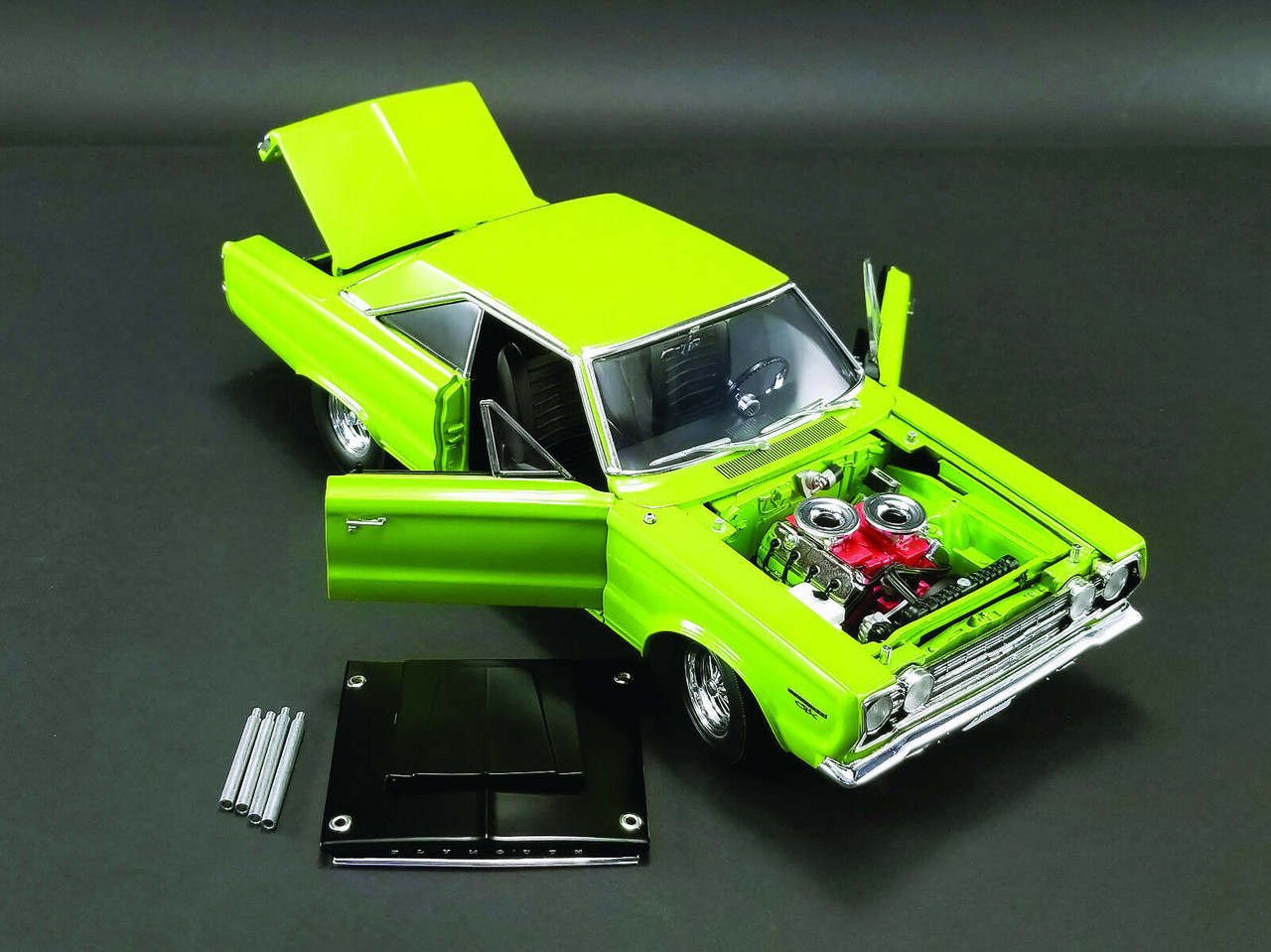 1/18 ACME 1967 Plymouth GTX (Limelight Green) Diecast Car Model