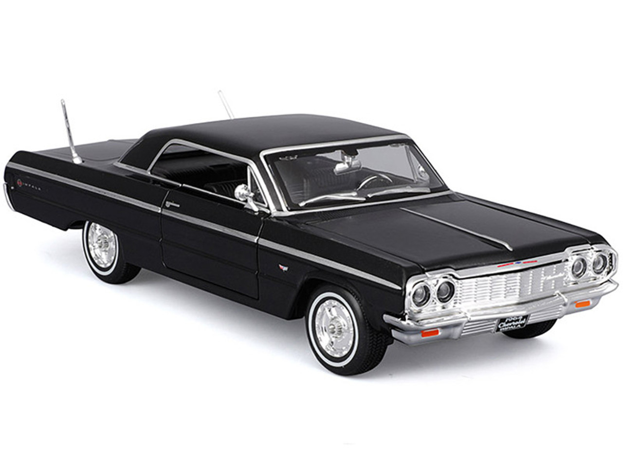 にんにん！ 1/26 Maisto Chevrolet Impala SS (Black) Diecast Car Model