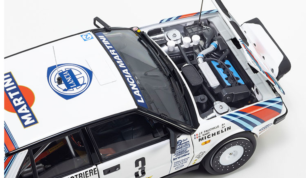 京商 KYOSHO LANCIA DELTA MARTINI スロットカー 1/18 Kyosho 1988 Lancia Delta HF 4WD 1988 Rallye Monte Carlo