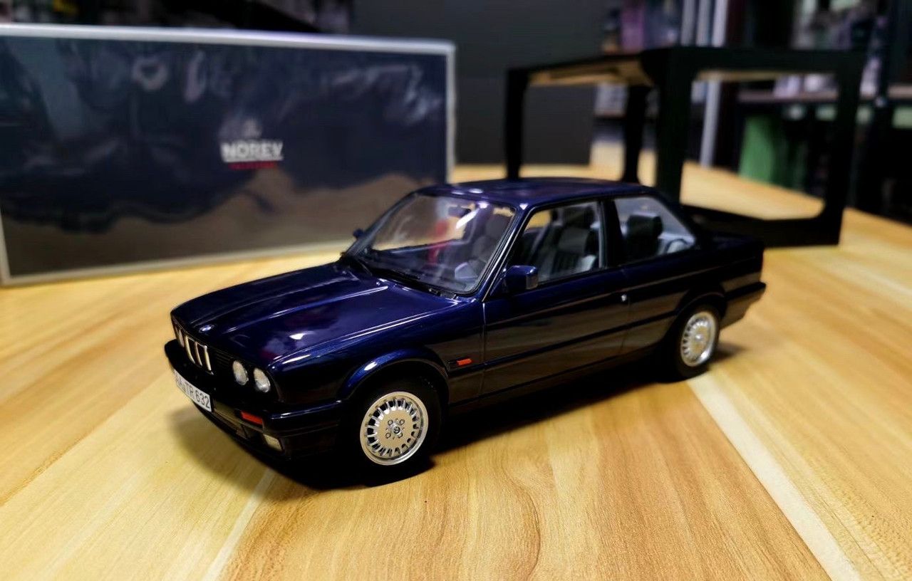 Diecast Norev BMW 325i E30 | Blue BMW 