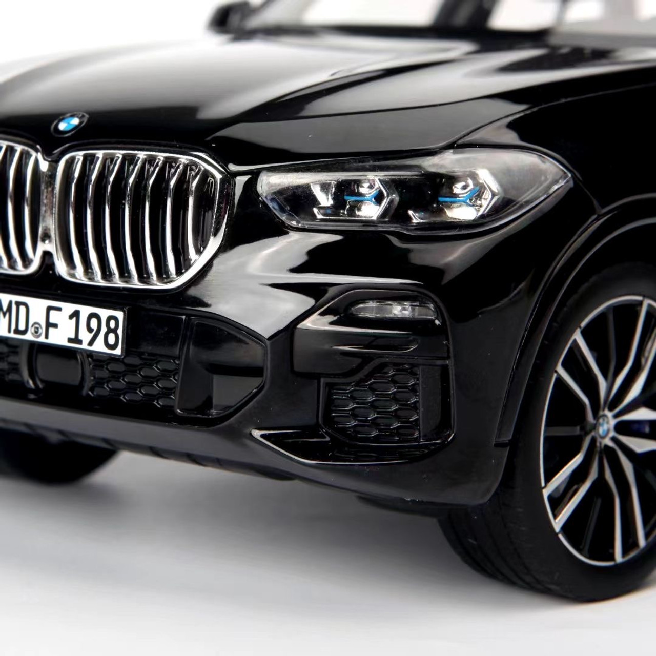 1/18 Norev 2019 BMW X5 G05 with Sunroof (Black Metallic) Diecast Car Model