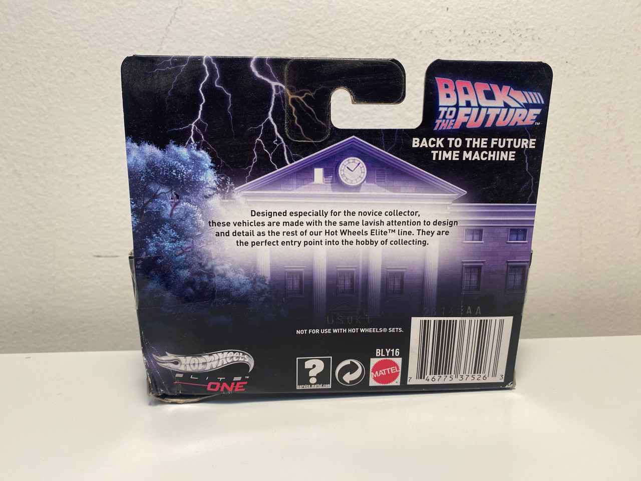 1/50 Hot Wheels Elite Back To The Future Time Machine DMC DeLorean