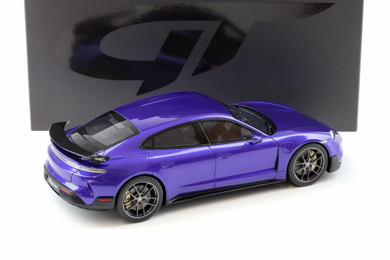 1/18 GT Spirit 2023 Porsche Taycan Turbo GT (Purple Sky Metallic
