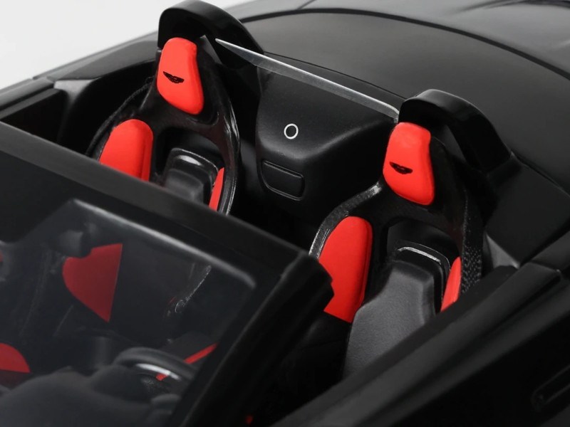 1/18 GT Spirit 2023 Aston Martin V12 Vantage Roadster (Onyx Black) Car Model