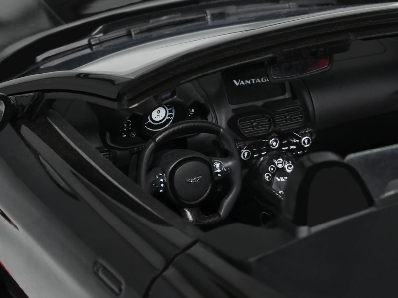 1/18 GT Spirit 2023 Aston Martin V12 Vantage Roadster (Onyx Black) Car Model