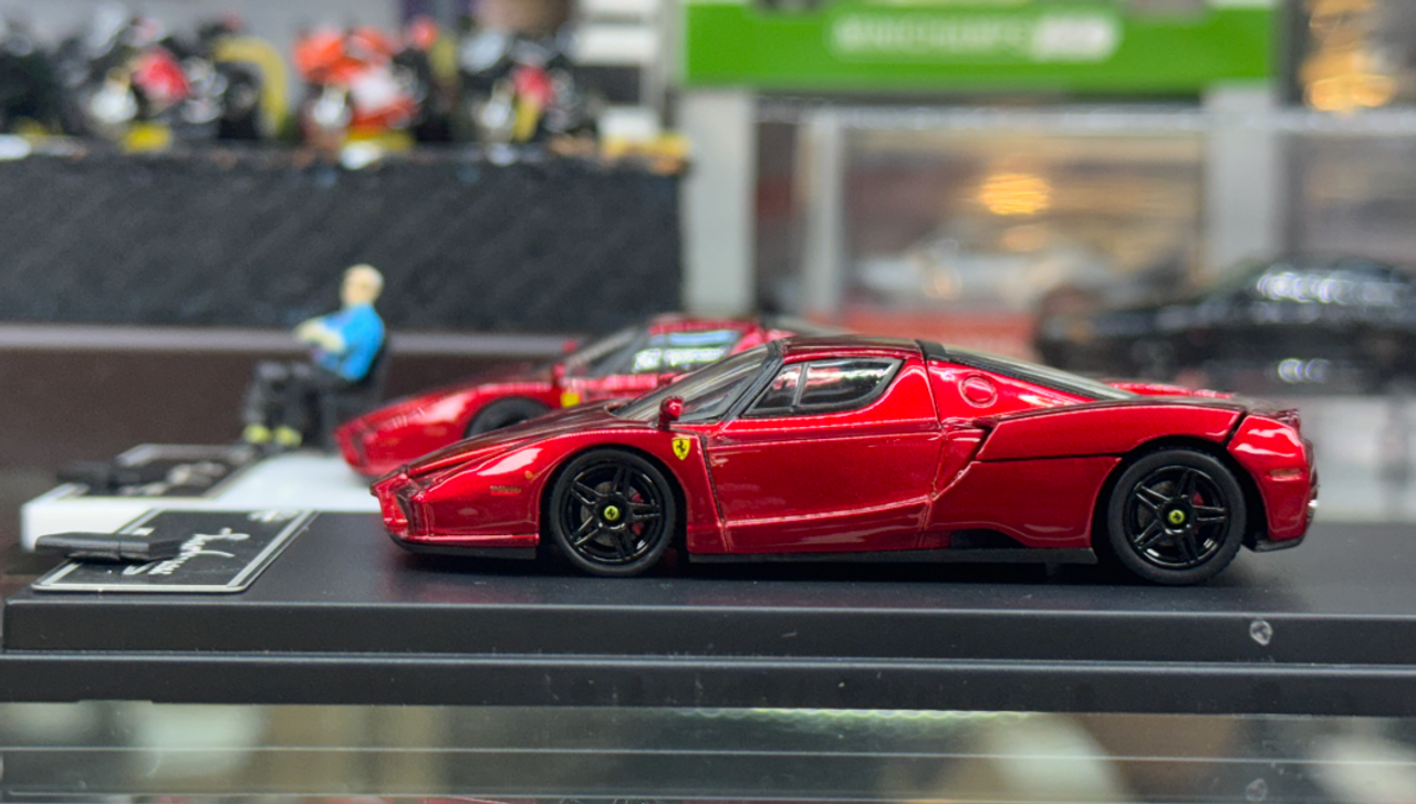 1/64 King Model Ferrari Enzo (Metallic Red) Car Model