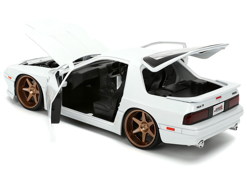 に 1985 Mazda RX-7 White 