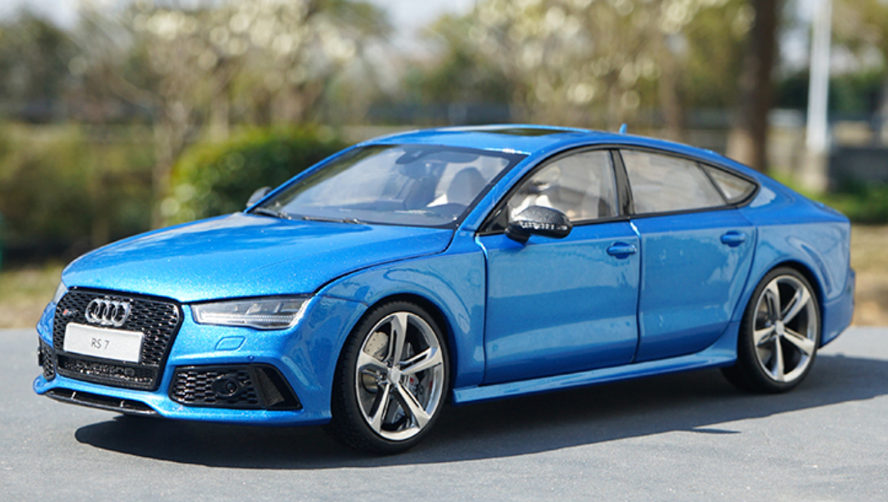 1/18 Audi RS7 (Blue) Fully Open Diecast Car Model