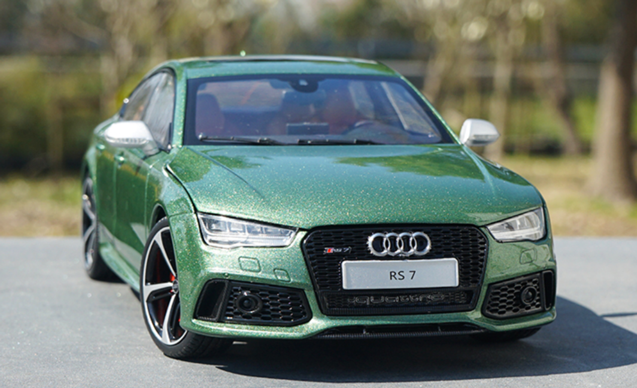 1/18 Audi RS7 (Green Metallic) Fully Open Diecast Car Model