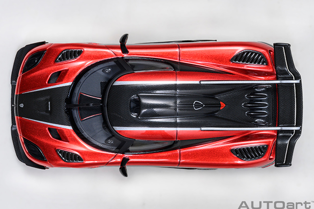 1/64 AUTOart Koenigsegg One: 1 (Apple Red with Carbon Fiber