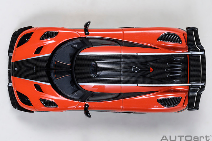 1/64 AUTOart Koenigsegg One: 1 (Lava Orange with Carbon Fiber