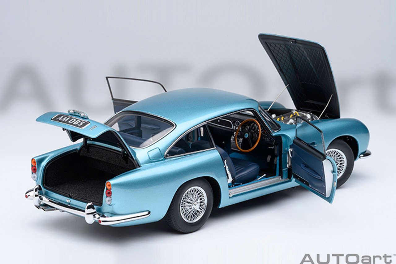 オートアート1/18 Aston Martin DB5 1/18 AUTOart Aston Martin DB5 (Caribbean Pearl Blue) Car